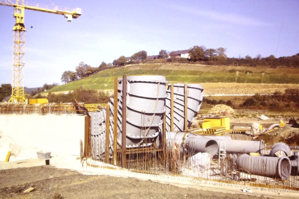 Die sechsjährige Bauphase der Aartalsperre startete im Sommer 1984. Foto: Lahn-Dill-Kreis