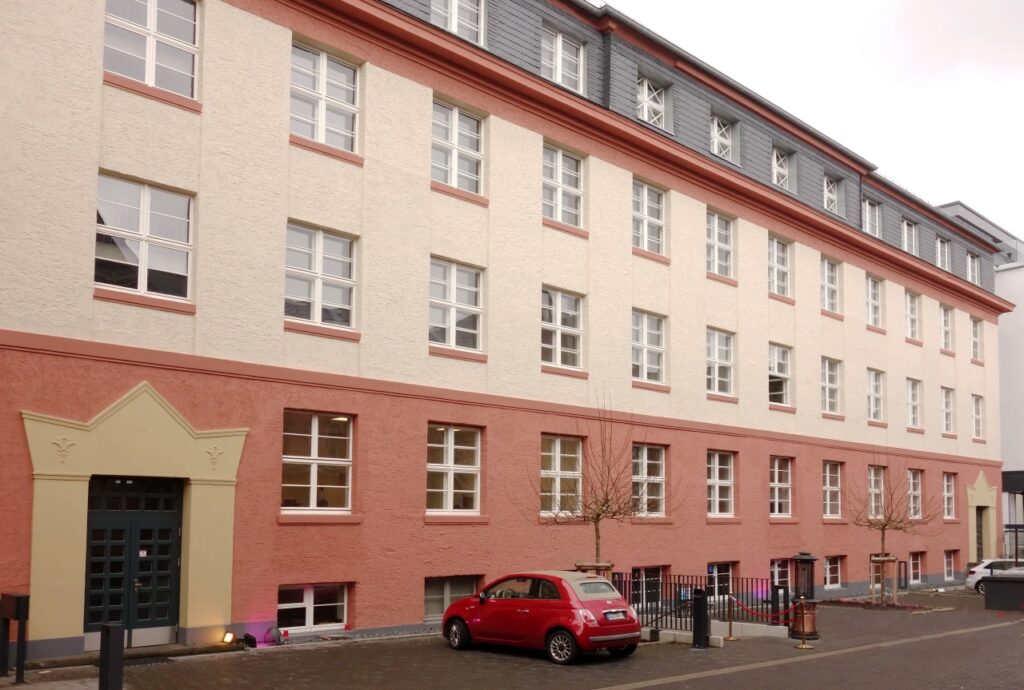 Sanierte Fassade des alten Telegraphenamts (Quelle: Universitätsstadt Gießen)