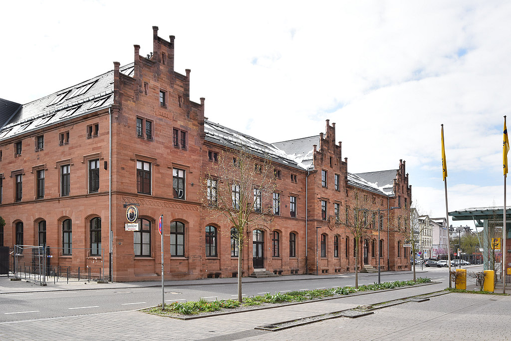 Die Alte Post Gießen (Bahnhofstraße 91, Foto: Christine Krienke,  Landesamt für Denkmalpflege Hessen LfDH)